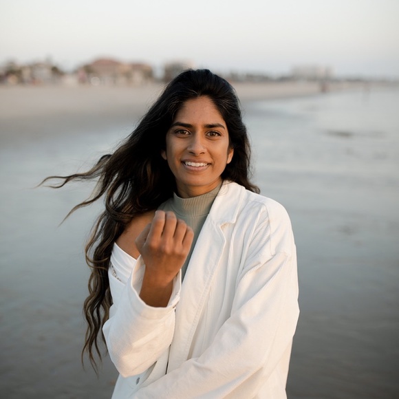 Meet your Posher, Safeena - Picture 1 of 1